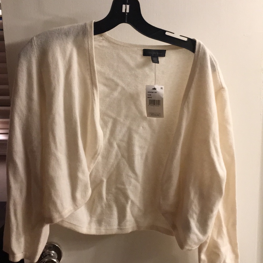 Women’s shrug sweater